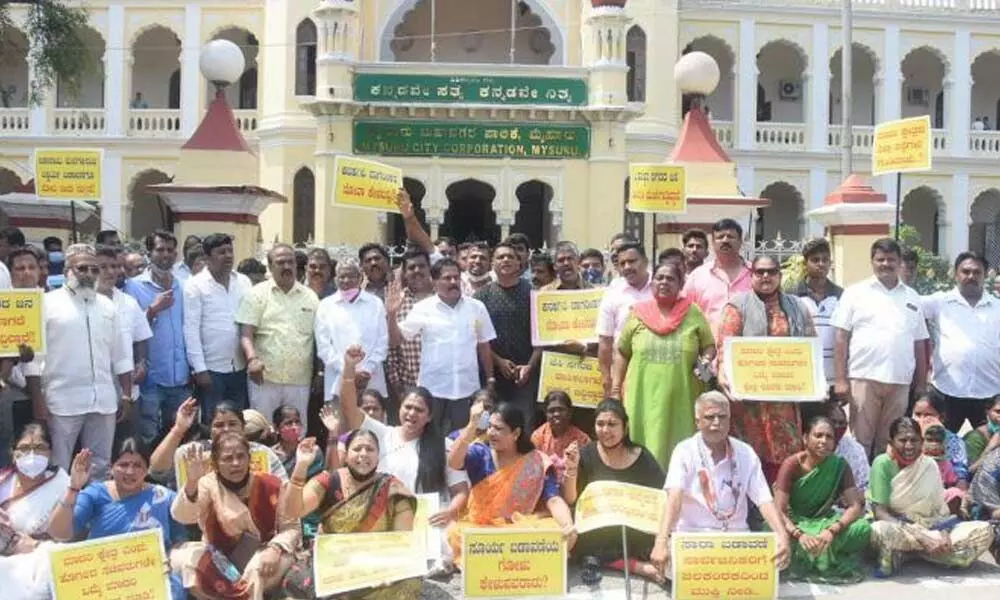 Mysuru residents up in arms over bad condition of roads