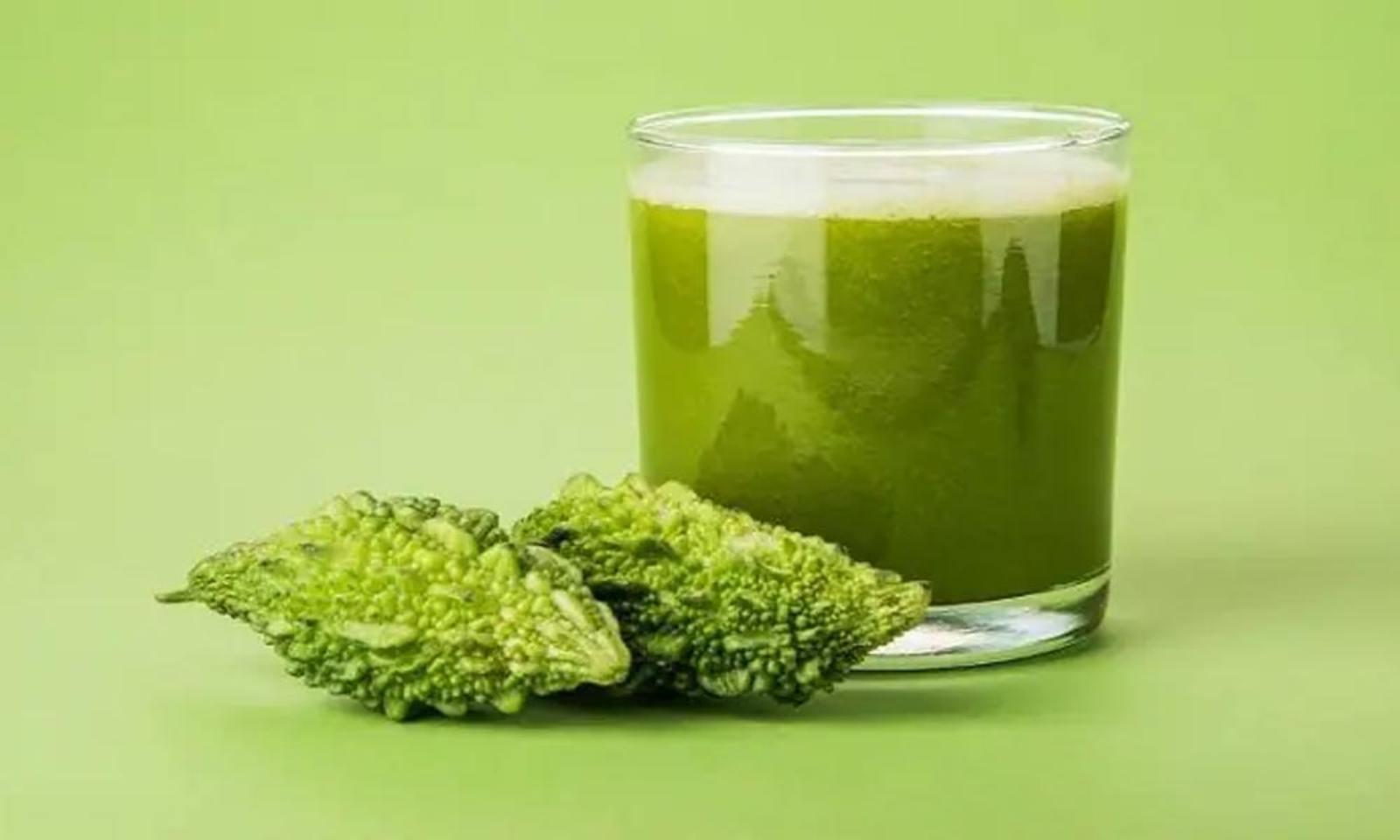 How to Prepare Karela Juice Aids in Weight loss Manage Sugar Levels