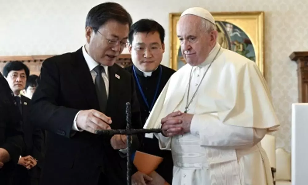 Moon asks Pope Francis to visit North Korea