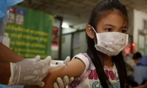 Cambodia to vaccinate 5-yr-old kids