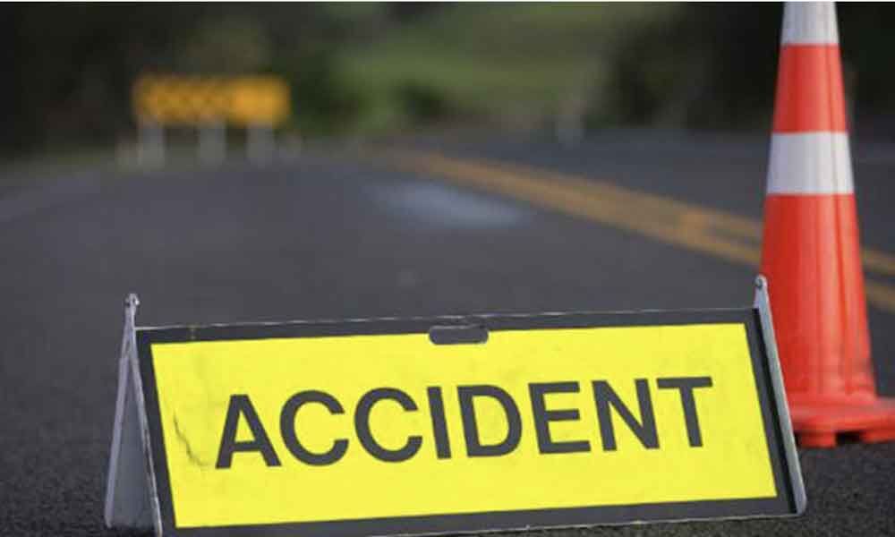 Andhra Pradesh: One dead and two injured in a car and lorry collision ...