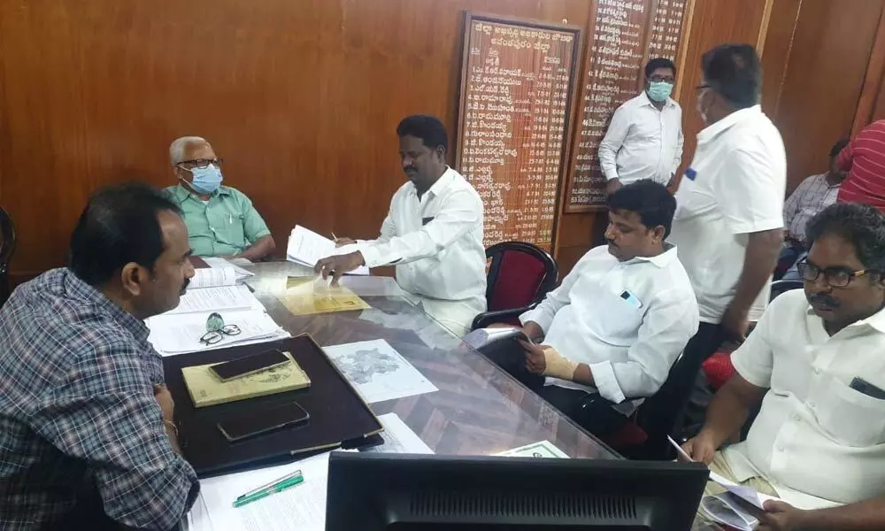 ZP CEO Bhaskar Reddy meeting with political party representatives over the polling arrangements for ZPTC and MPTC wards in Anantapur on Wednesday.