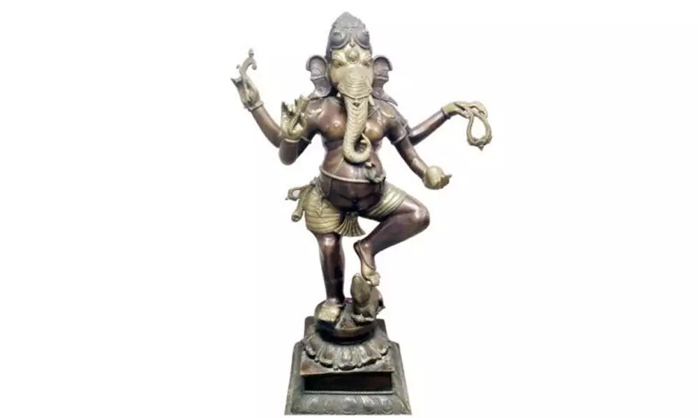 Chennai customs sleuths seize 400-yr-old Nrityaganapathi idol