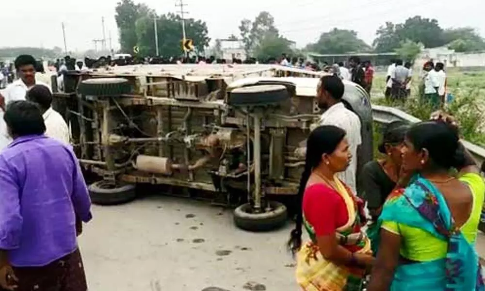 Two dead, five critical as an Eicher truck vehicle overturns in Tadipatri