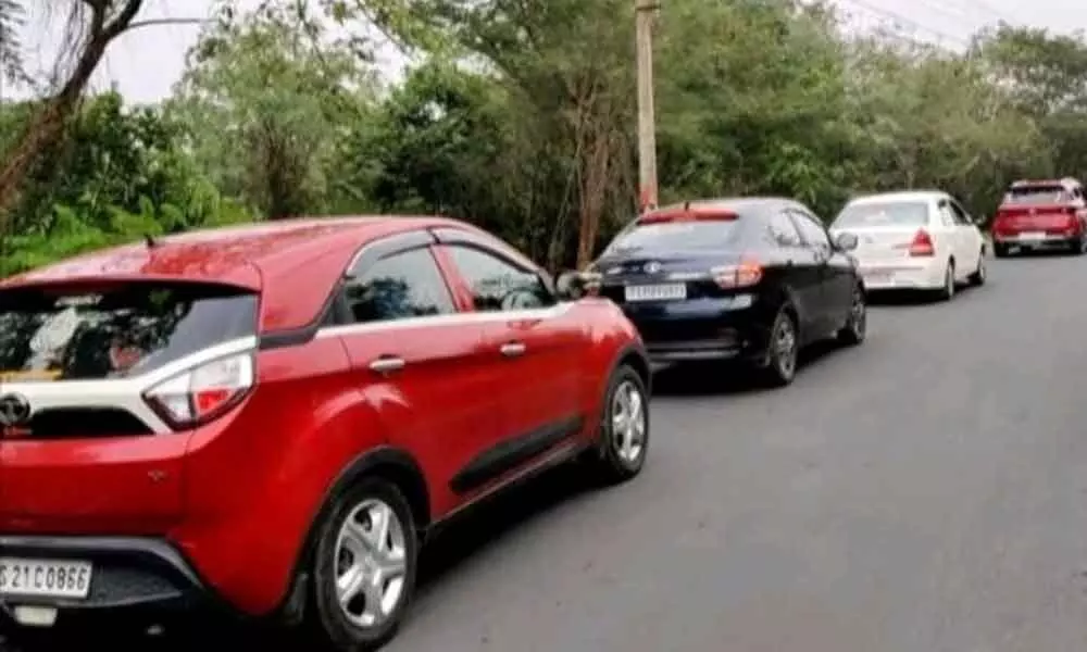 Huge influx of devotees causes traffic jam in Srisailam