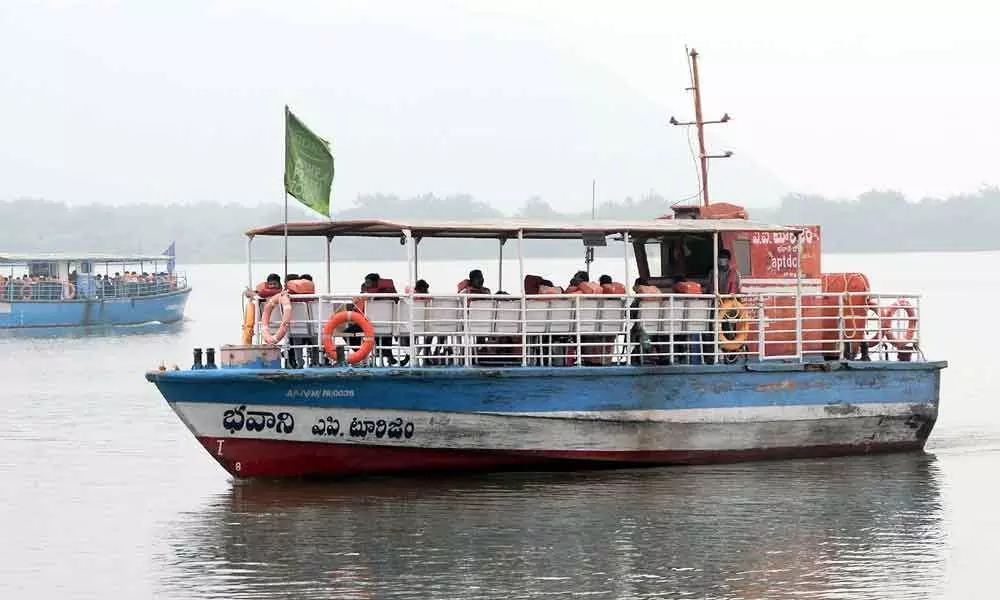 Vijayawada: Joyous boat ride back on Krishna River