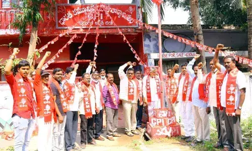 Hanumakonda: Call to draw inspiration from October Revolution