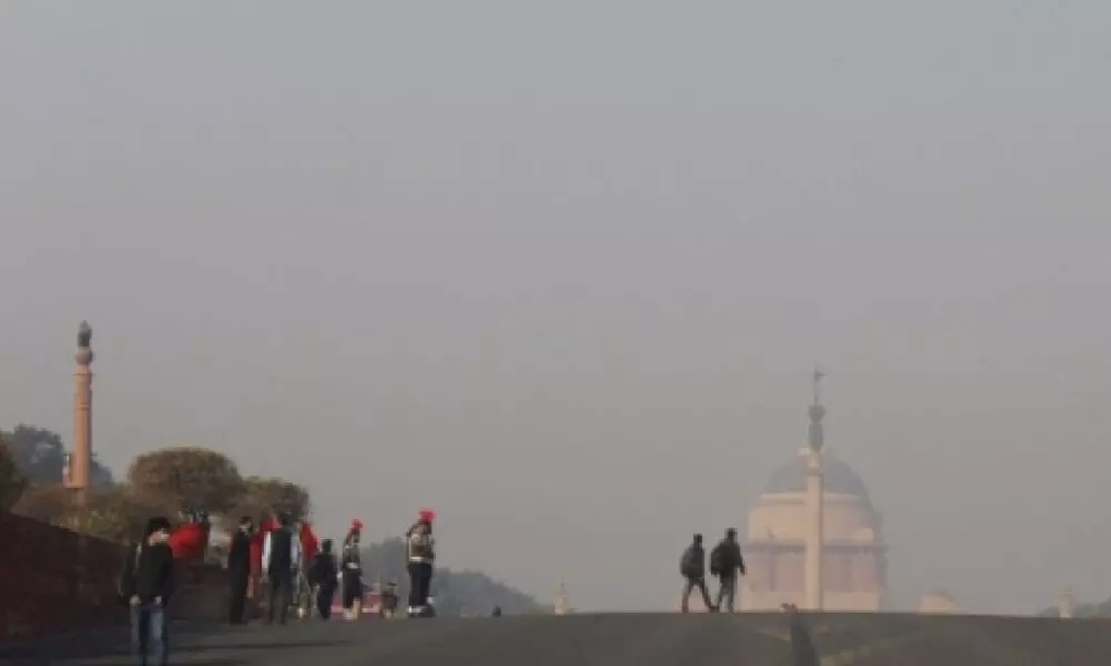 Delhis minimum temperature dips to 13 degrees