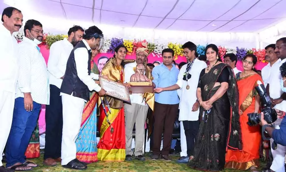 MAUD Minister KT Rama Rao at the inauguration of ZPHS in Bibipet on Tuesday
