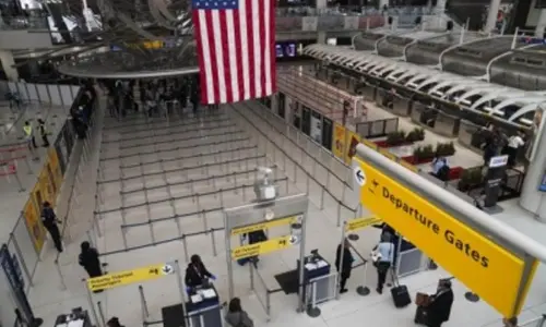 US opens border to fully vaccinated international travellers