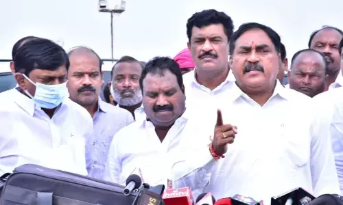 Minister for Panchayat Raj Errabelli Dayakar Rao speaking to media persons at Devannapet in Hanumakonda district on Tuesday