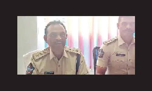 Palamaner DSP C M Gangaiah speaking to the media in Kuppam on Tuesday