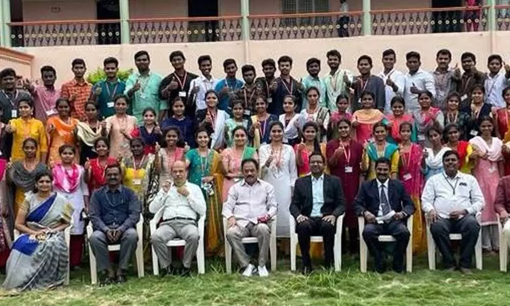 99 students of St Ann’s College get placement