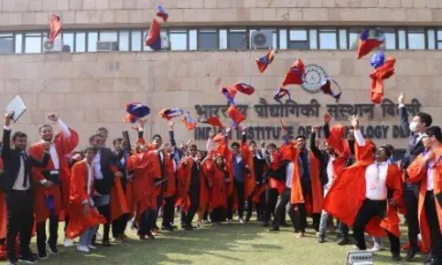 IIT Delhi awards degrees to over 2,000 students