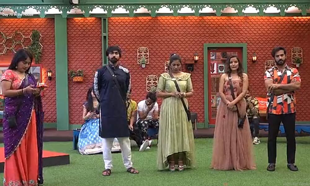 These are the Contestants who intentionally came out of the Bigg Boss house