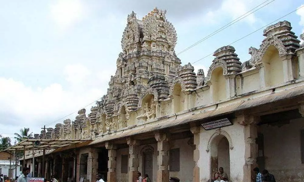 State archaeology dept mulls ban on film shooting in Melukote temple