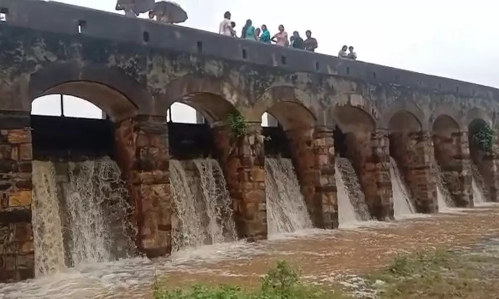 Water leaking through the Mopadu reservoir on Friday