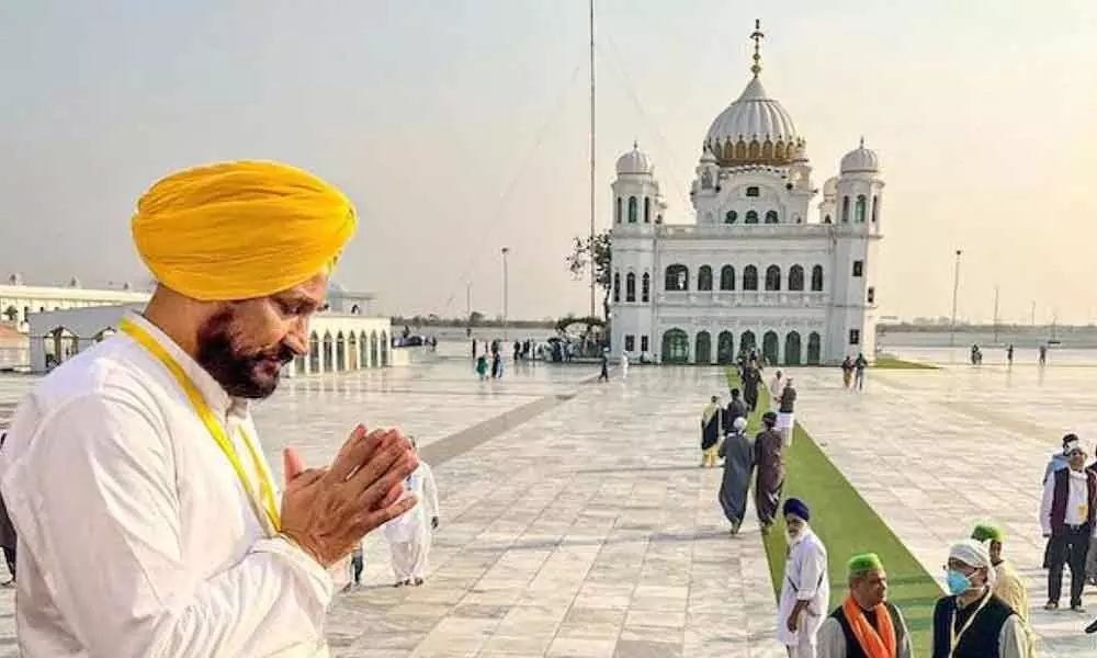 Pakistan eases norms for Kartarpur visit