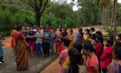 SPMVV Vice-Chancellor Prof D Jamuna and Registrar Prof D M Mamatha talking to the students in the campus on Sunday.