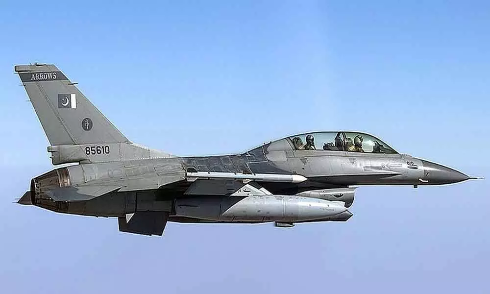 F-16 plane