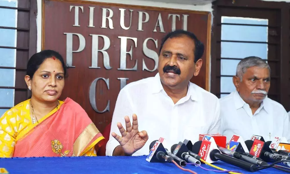 MLA Bhumana Karunakar Reddy addressing the media in Tirupati on Tuesday. Mayor Dr R Sirisha and YSRCP Tirupati city president Prathapa Reddy are also seen.