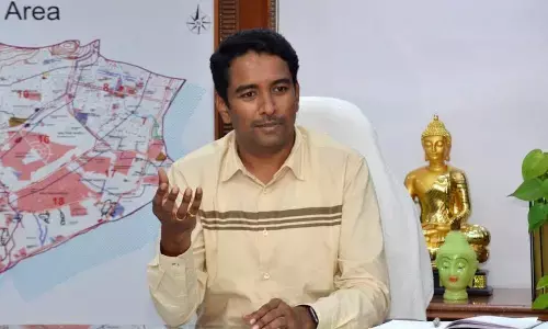 Municipal Commissioner  G Lakshmisha addressing a conference in Visakhapatnam on Tuesday