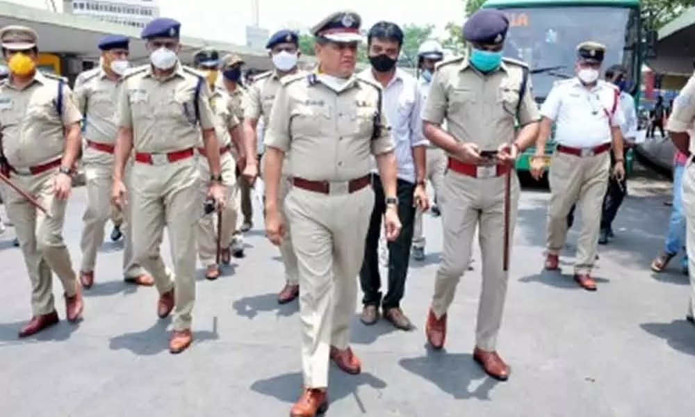 Court orders probe against B’luru police chief, two others