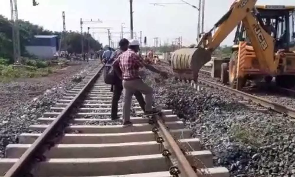 Track restroation works at Padugupadu station
