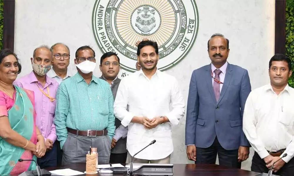 Members of Inter-Ministerial Central Team meet Chief Minister Y S Jagan Mohan Reddy at his camp office in Tadepalli on Monday