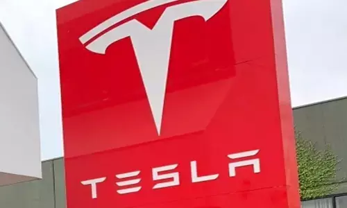 Tesla officially moves headquarters to Texas