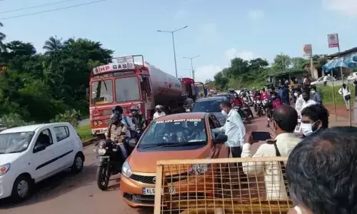 New variant of Covid: Strict vigil at inter-state borders