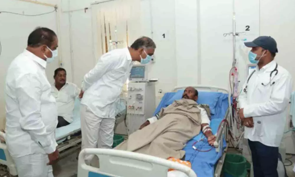 Harish Rao makes a surprise visit to Narayankhed area hospital