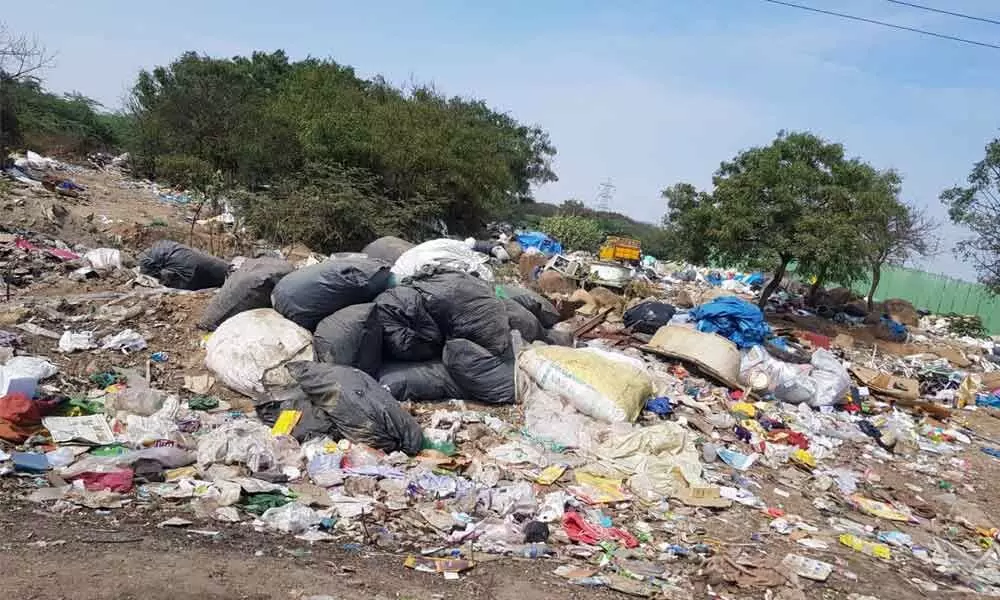 Deepthisri Nagar residents live amid filth & stench