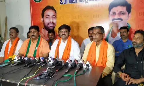 BJP leader Sirasanagandla Srinivasulu speaking at a press meet in Ongole on Friday