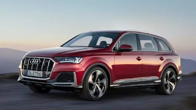As per the reliable sources, the new Audi Q7 would be first launch from the brand in the year, 2022.