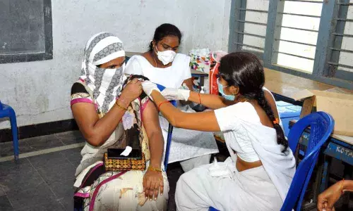 Omicron: Vaccine drive at a fast clip