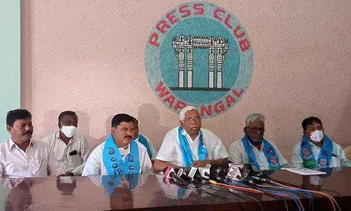 Hanumakonda: TJS supports Singareni strike