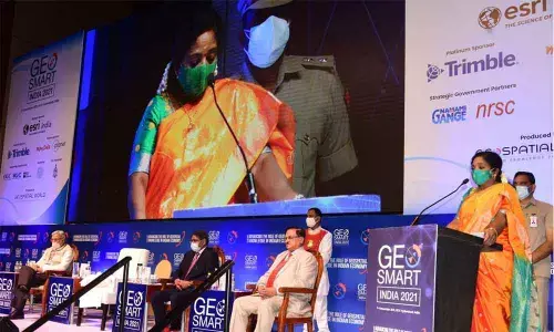 Governor Dr Tamilisai Soundararajan