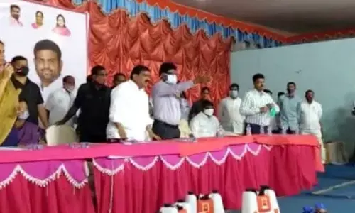 War of words breaks out between TRS MLA, MLC