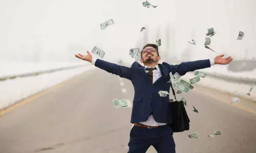 Be careful while spending money as New Year begins