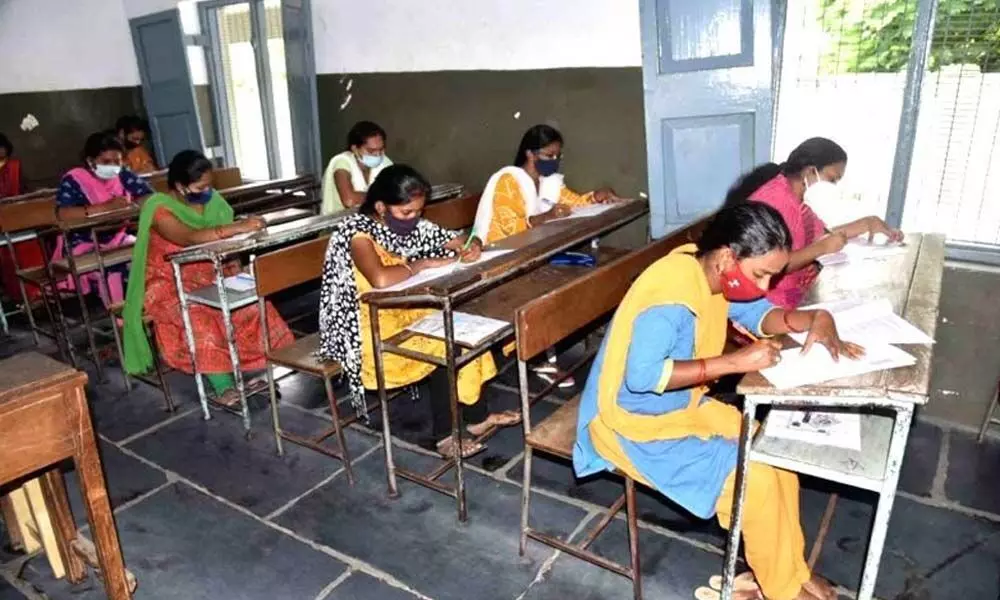 Admission in central varsities via CET; DU to hold separate exam