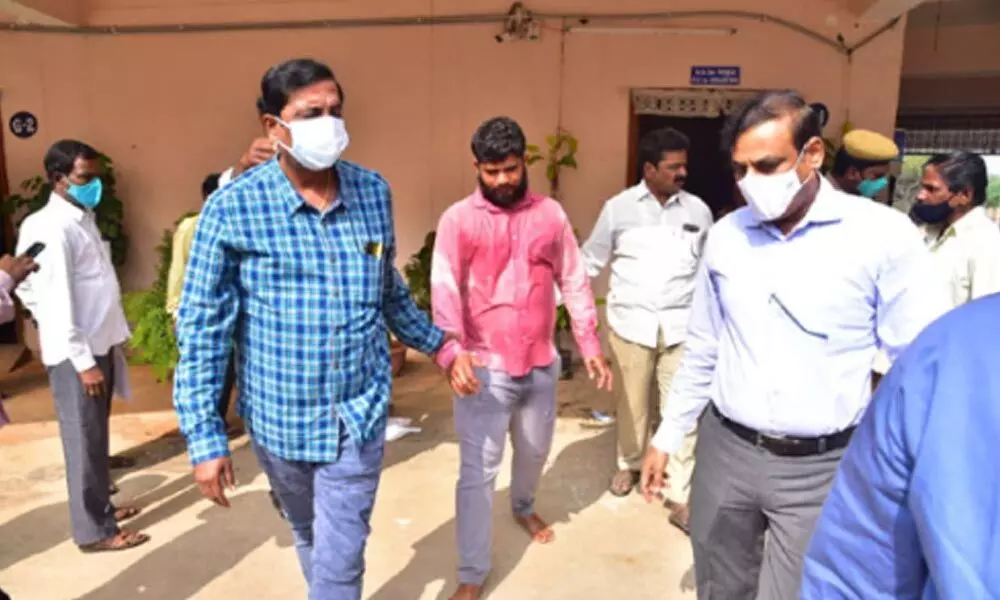 Bhongir: Man attempts self-immolation in front of district collector office