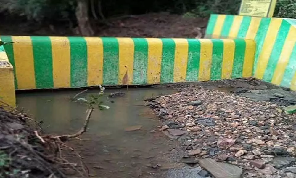 Activists Criticized Faulty Construction For A Section Of The Check Dam Wall At Anaikatti In Coimbatore Collapsing