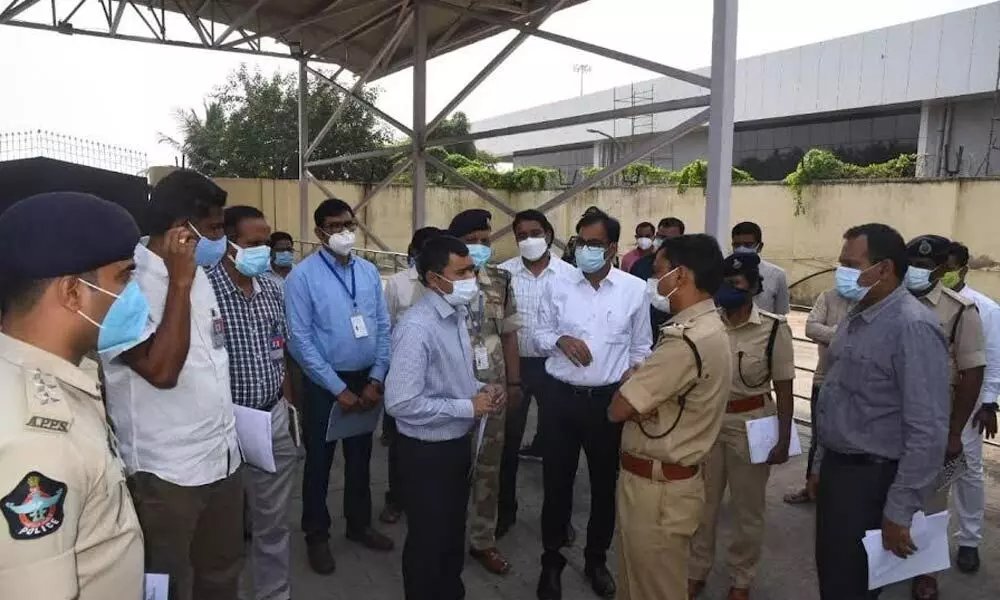 District Collector A Mallikarjuna, Commissioner of Police Manish Kumar Sinha and GVMC Commissioner G Lakshmisha, among other officials, discussing arrangements to be made for the ensuing visit of Chief Minister in Visakhapatnam on Wednesday