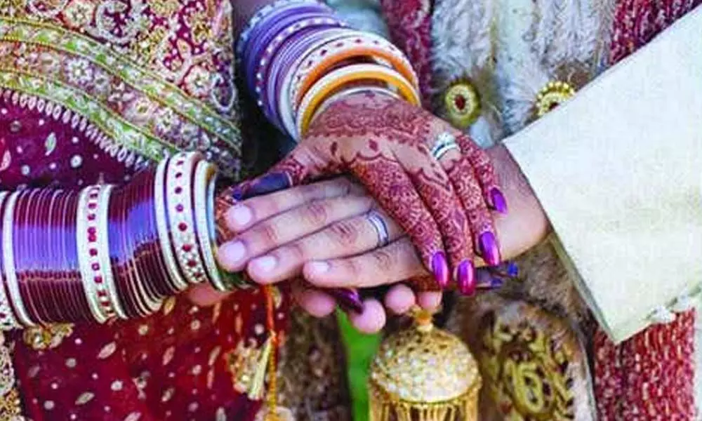 Karnataka: Man held for cheating 26 women promising marriage