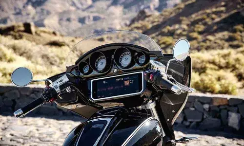 After connected cars, digital radio tech now transforming bikes