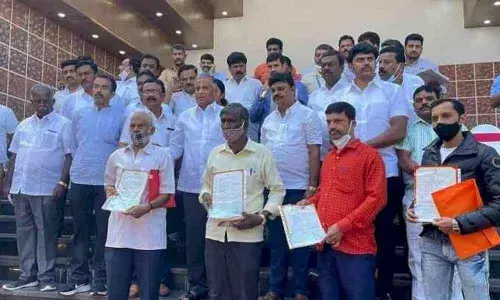 Cheques handed over to kin of Covid victims in Bengaluru