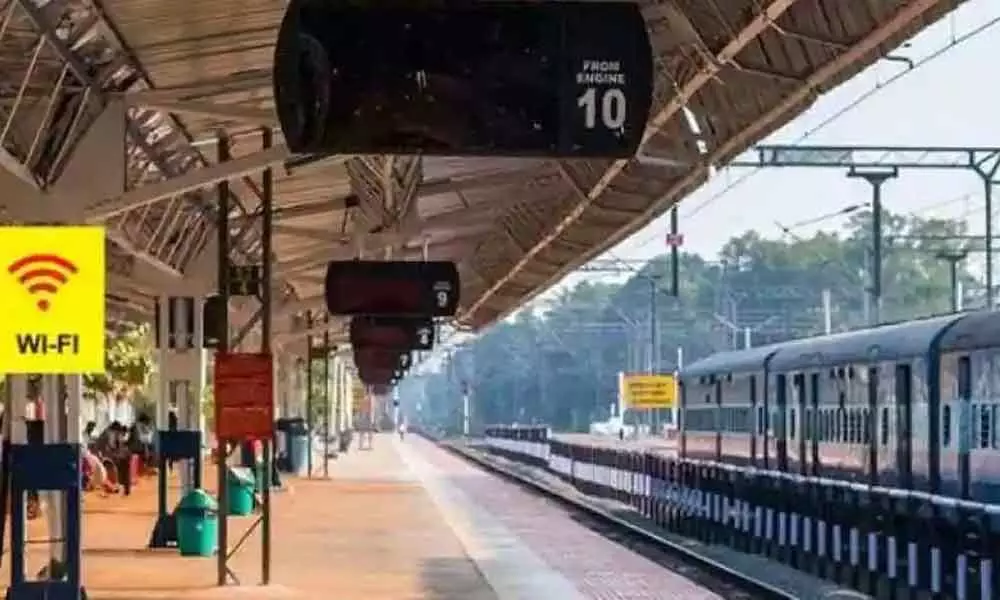 SCR extends free high-speed wi-fi at all railway stations