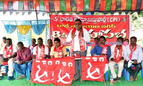 CPI State Secretariat member Takkallapally Srinivas Rao speaking at a party meeting in Warangal on Wednesday