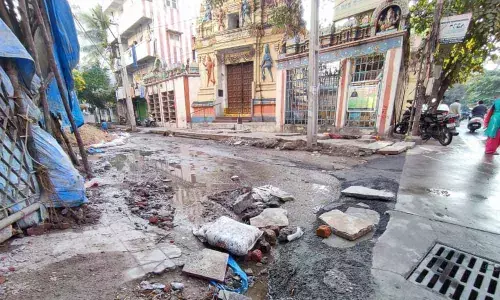 Lane in front of Sri Kanaka Durga temple